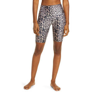 Shorts de course pour femmes sur mesure Offre Spéciale nouveauté Shorts de sport respirants à impression par sublimation - Product Image 2