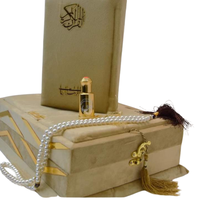 Coran sacré multilingue avec tasbih, design moderne, couverture rigide, boîte personnalisée, fourni directement par OEM du Pakistan