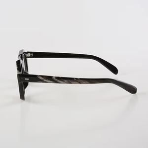 Monturas de Gafas de Lujo Hechas a Mano con Cuerno de Búfalo Natural, Duraderas, Diseño Tallado de Imitación Antigua, Cómodas, Artísticas y Coleccionables - Product Image 4