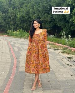 Lunatique Horizon Tiered Maxi Dress Colorful Ethnic Print Flowy Style avec manches bouffantes douces - Product Image 5