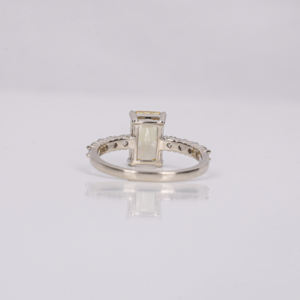 Anillo de compromiso de diamante cultivado en laboratorio de corte radiante amarillo, chapado en oro sólido de 18 quilates, ajuste pavimentado de moda, certificado IGI, anillo fino para mujer - Product Image 4