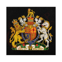 Écusson brodé artisanal en fil de soie pour blazer, emblème de blason familial