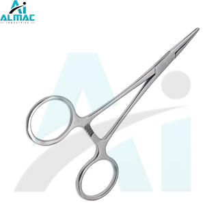 Fórceps Kelly hechos a mano de precisión ALMAC para procedimientos quirúrgicos con mecanismo de bloqueo suave y diseño ergonómico - Product Image 2