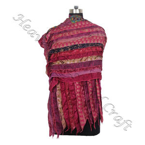 Seda reciclada Sari 15 tiras diseñador bufandas hechas a mano estola chales SC525 seda fina al por mayor reciclado Vintage Sari bufanda femenina - Product Image 1