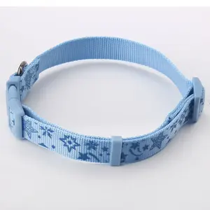 Collar de perro de lujo de la mejor calidad, correas de nailon de poliéster duraderas fuertes con característica de ruptura, decoración de plumas con patrón impreso - Product Image 2
