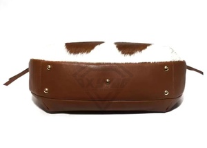 Sac à bandoulière en cuir de vachette véritable pour femmes résistant à l'eau et portable pour un usage quotidien pour les sacs en cheveux de vache d'été et d'automne - Product Image 5