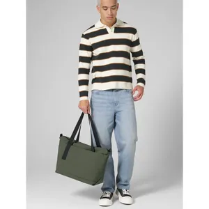 Bolsa de Mano Promocional Reciclada Sostenible para un Estilo de Vida Minimalista - Product Image 4