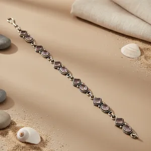 Bracelet chaîne et maillons en argent sterling 925 pour femme, style religieux, avec améthyste, diamant, perle, plaqué or, forme clé, finition PVD or - Product Image 3