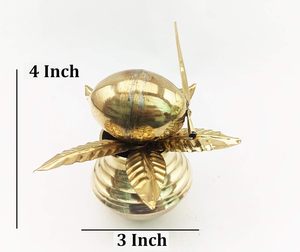 Kalash de Latón con Hojas de Coco Metálicas para Pooja Diwali, Kalash de Latón Pequeño con Hojas de Mango - Product Image 5