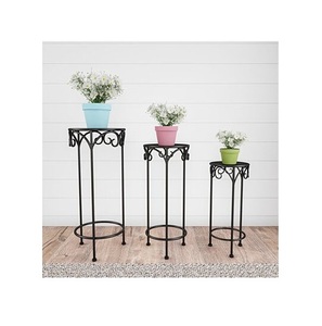 Soporte de maceta de metal forjado a mano tradicional con plataformas en capas y aspecto rústico para el encanto del campo - Product Image 2