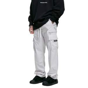 Pantalon utilitaire gris clair Style Streetwear Tissu durable Poignets de cheville réglables Poches zippées cachées Coupe moderne Confort de tous les jours - Product Image 2