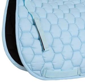 Tapis de selle d'équitation élégant pour le dressage, vente en gros, fabricant sur mesure pour la compétition équestre - Product Image 2