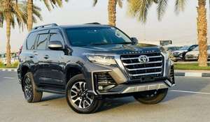 แกรนด์ทัวริ่ง 2023 เครื่องยนต์ดีเซล 4.5 ลิตร V8 เกียร์อัตโนมัติ กล้อง 360 องศา หลังคาพาโนรามา เบาะหนัง มาตรฐานไอเสียยูโร 4 กำลัง 400 แรงม้า - Product Image 3