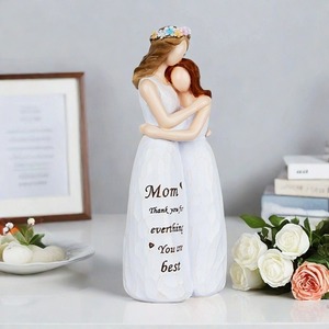 Una scultura commemorativa di <span class=keywords><strong>madre</strong></span> e figlia che si abbracciano il regalo <span class=keywords><strong>della</strong></span> festa <span class=keywords><strong>della</strong></span> mamma dalla figlia alla statua <span class=keywords><strong>della</strong></span> famiglia <span class=keywords><strong>madre</strong></span> - Product Image 1