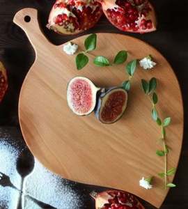 Planche à découper en bois légère très demandée pour sa manipulation facile et son design compact, idéale pour les petites cuisines - Product Image 4