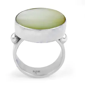 Bague tendance pour femme, géométrique, plaquée or naturel et rhodium, style affirmé - Product Image 3