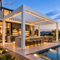 Pergola motorisée en aluminium OEM ODM avec toit à lames orientables sur mesure pour les entrepreneurs en cuisine extérieure et les constructeurs de patios