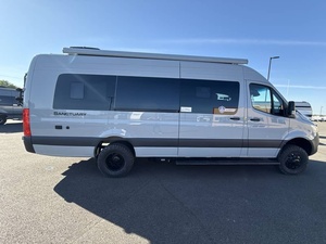 VENTAS DE NUEVOS MODERNOS Autocaravanas T-h-o-r S-a-n-c-t-u-a-r-y 24C 2025 LISTAS PARA ENVÍO - Product Image 4