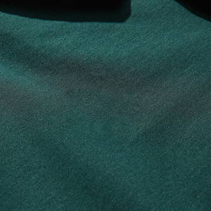 เสื้อเชิ้ตโบว์ลิ่งสีเขียวเข้มสำหรับผู้ชาย แขนสั้น คอปกแคมป์ ลายทางที่แขนเสื้อ สไตล์วินเทจลำลอง ติดกระดุม - Product Image 3