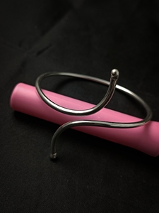 กำไลทองเหลืองชุบเงินดีไซน์ทันสมัยดีไซน์ยอดเยี่ยมปรับขนาด/รูปร่างและของขวัญใช้ในราคาถูก - Product Image 3