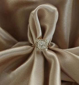 Anillo de compromiso de Halo de diamante cultivado en laboratorio de corte princesa de 2,00 quilates, joyería fina para regalo de aniversario, oro amarillo de 14 quilates - Product Image 5