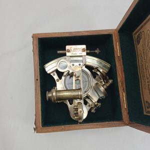 Sextant marin antique noir nautique en gros avec boîte en bois Instrument de navigation maritime pour cadeau de décoration de bureau à domicile - Product Image 4