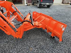 Tractor Kubota LX3310 Usado en Venta |   Tractor Agrícola Compacto de 33 HP |   Cargador Disponible - Product Image 2