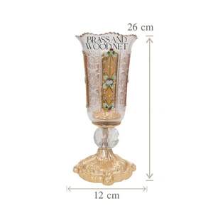 Jarrón de latón dorado con cuerpo de cristal floral pintado a mano elegante base de pedestal y lujoso diseño decorativo - Product Image 4