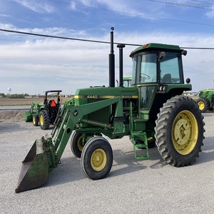 Vente en gros de tracteurs John Deeree 4440 de qualité supérieure avec une livraison rapide, une puissance élevée et une construction robuste - Product Image 4
