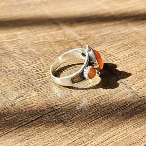 Anillo Vintage de Tres Piedras Preciosas de Cornalina, Plata de Ley 925 Chapada en Oro, Estilo Religioso, para Bodas, Fiestas, Elegante y Moderno - Product Image 4