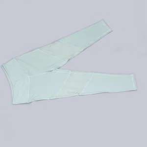 Ensemble de yoga pour femmes, 2 pièces, respirant et confortable, de haute qualité, avec impression de logo personnalisée - Product Image 5