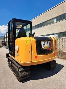 Excavadora de cadenas de 5.5 toneladas, año 2016, en excelentes condiciones, origen Japón, color amarillo, capacidad de la cucharóna de 0.35m, potencia de 34100W - Product Image 4