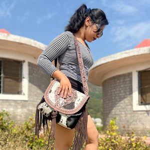 Nouvel arrivage de sac à bandoulière à franges en cuir usiné avec fourrure de vrais cheveux faits main de style occidental sac à bandoulière décontracté dissimulé pour femmes - Product Image 1