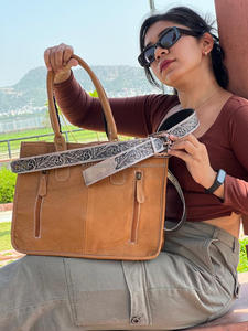 มาใหม่ล่าสุด Western Cowhide ขนสัตว์หนัง Fringe กระเป๋าสไตล์มือเครื่องมือแกะสลักกระเป๋าร้อนขายกระเป๋าสําหรับสตรีหลายใช้ - Product Image 5