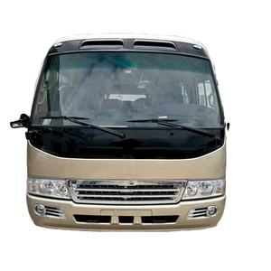 Minibús Usado de Segunda Mano con Motor Diésel de 4 Cilindros, 36 Asientos, Autobús Coaster para Transporte Urbano, Listo para Conducir - Product Image 1