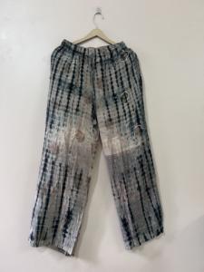 Pantalon de pyjama vintage en crêpe de soie tie-dye, doux et confortable, idéal pour les vacances - Product Image 6