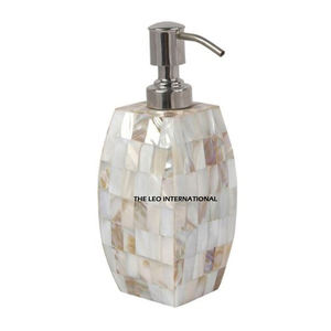 Dispensador de jabón líquido pulido brillante de lujo de diseño estándar, dispensador de jabón de manos moderno de calidad superior para hoteles recién llegados - Product Image 5