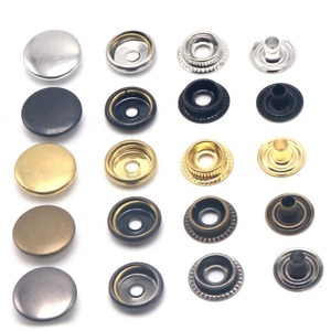 Boutons à pression pour vêtements en laiton plaqué écologique avec logo personnalisé, en alliage de zinc, embossés, certifiés GRS - Product Image 1