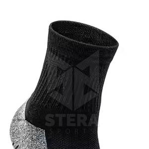 Calcetines de baloncesto de algodón de rizo grueso unisex, calcetines deportivos de entrenamiento de alta tripulación de colores personalizados para ropa deportiva - Product Image 5