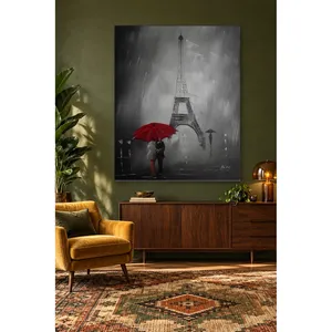 Impression sur toile de couple Fida avec parapluie rouge dans un Paris pluvieux - Product Image 4