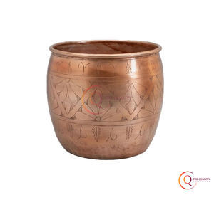 Présentation du pot martelé vert en cuivre Parfait pour les plantes succulentes ou les plantes fabriquées à la main pour les utilisations domestiques en toute saison - Product Image 5