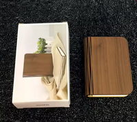 Lampe de table LED sans fil USB avec bureau en bois confortable et chaud Veilleuse moderne pour chambre à coucher Lecture et décoration Abat-jour en papier