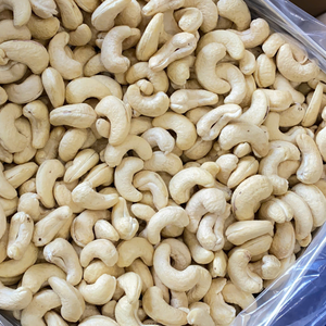 ISO Standard Top Quality Cashew W180 Cashew Nuts Origin Vietnam Santigo - Product Image 1