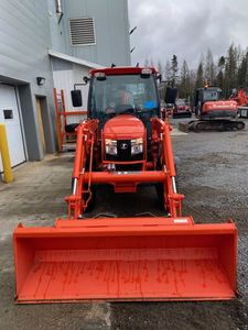 2022 Tractor Kubota LA1055 bastante usado con cortacésped, cargador frontal y retroexcavadora - Product Image 2