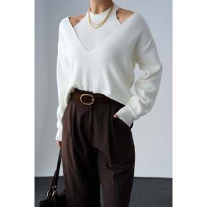 Pull col V deux pièces blanc cassé - Product Image 1