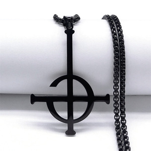 Nuova Collana Trendy con Ciondolo a Croce Ghoul <span class=keywords><strong>Senza</strong></span> <span class=keywords><strong>Nome</strong></span> in Acciaio Inossidabile Placcato Oro per Uomo - Product Image 1