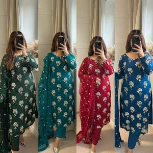 Nouveau concepteur indien fête de mariage porter Chinon soie lourde séquence broderie travail haut et pantalon avec Latkan travail dentelle Dupatta - Product Image 5