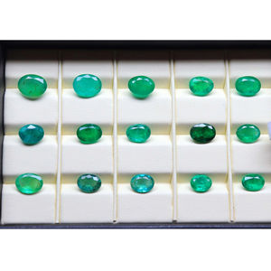 พลอยมรกตธรรมชาติแท้ตัดเป็นรูปวงรีจากแซมเบียสำหรับทำเครื่องประดับ - Product Image 1