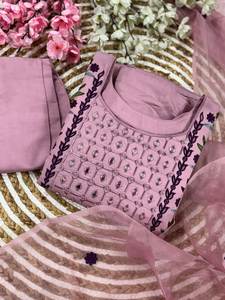 Esta parte superior está hecha de tela de seda Chanderi, estilos de alta calidad estándar, rutina de un color y ropa de fiesta de oficina, traje Salwar y Dupatta - Product Image 4