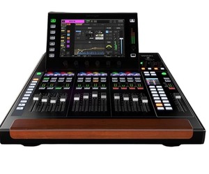 Original Behriingerrr Compact 48-Channel Digital Mixer WING en venta - Product Image 1